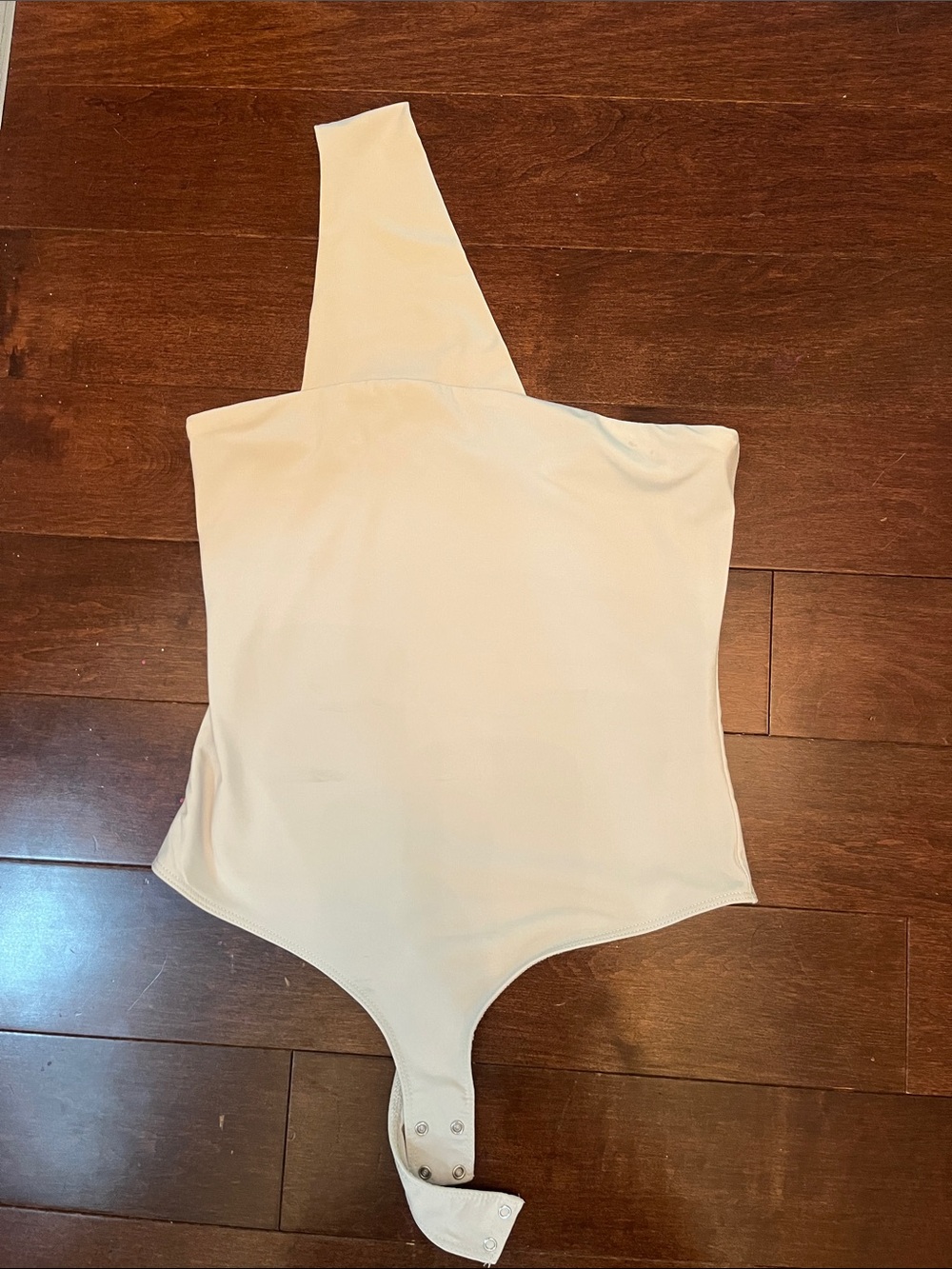 Dynamite One-Shoulder Cream Bodysuit
